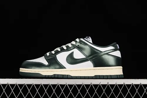All categories Nk SB Dunk series Nk SB Dunk Low low-top sneakers F version special price Nk SB Dunk Low "Vintage Green" navy green old SB smashed backboard fashion casual sneakers DQ8580-100